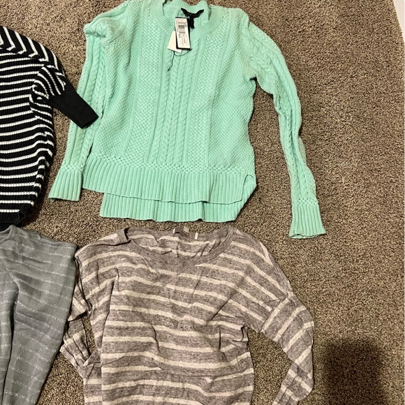 6 Namebrand Sweater-new or Like New Condition Price For All - Picture 4 of 4